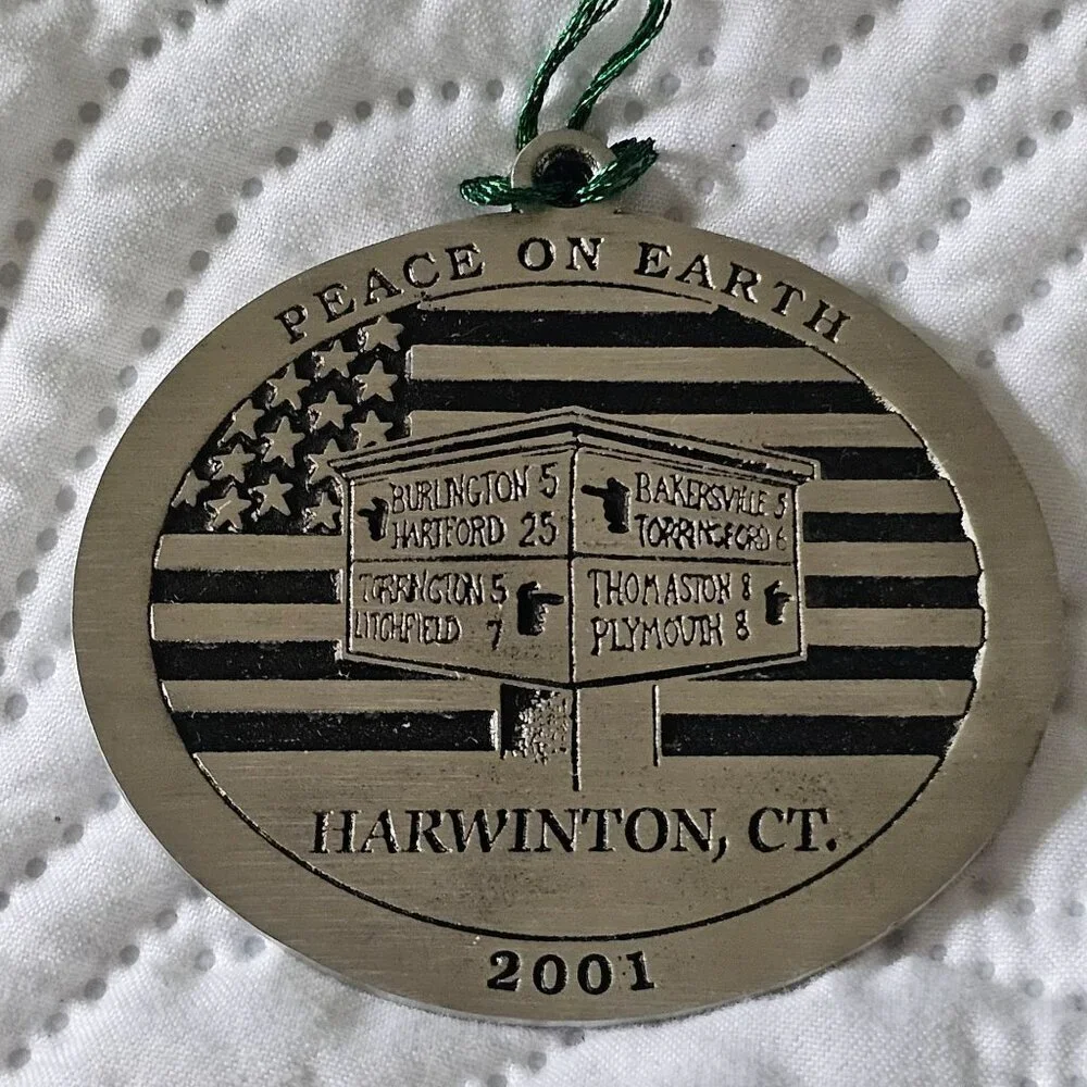 Harwinton CT 2001 Peace On Earth Ornament Woodbury Pewter Handcrafted USA